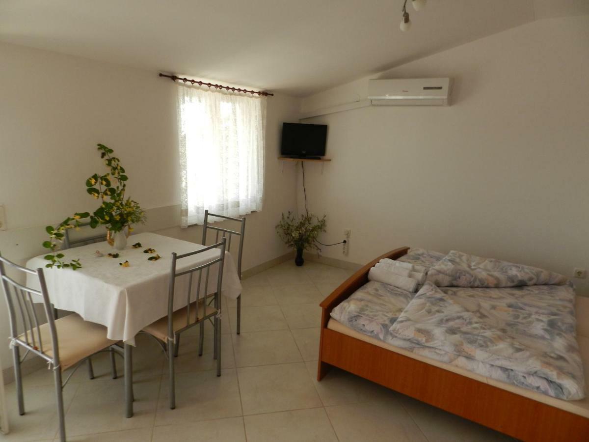 Apartmani Lucija Jurkovic Malinska Dış mekan fotoğraf