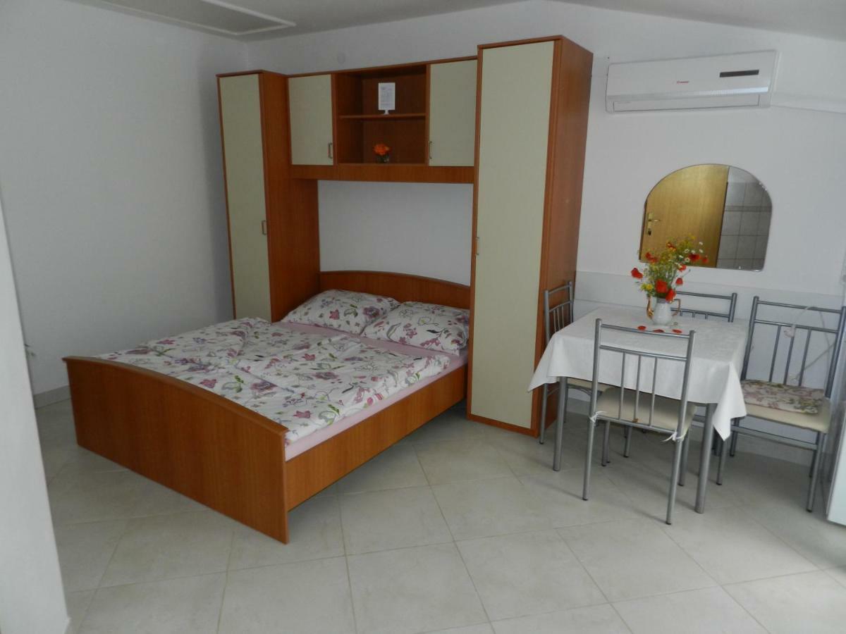 Apartmani Lucija Jurkovic Malinska Dış mekan fotoğraf